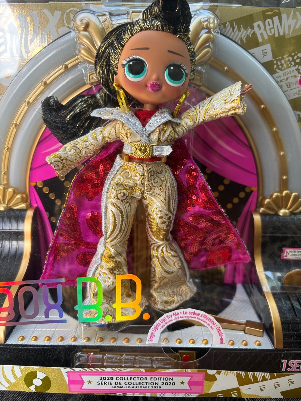 L.O.L. Surprise!JUKE BOX  BB Gold and Pink Sequined Cape Collector Doll Costume